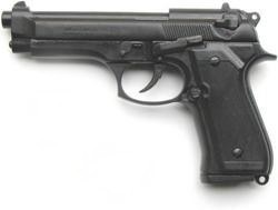 Bruni PISTOLA a SALVE mod.Beretta 92 CAL. 8 mm  brunita