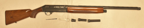 Benelli SEMIAUTO 121 SL80 Cal.12 ; canna cm.60 V.C. + 3 STROZZATORI. Canna ri-bancata e regolarmente marchiata R .