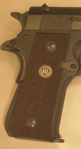 Franchi-LLama PISTOLA Cal.22 LR ( tipo Colt 1911 )