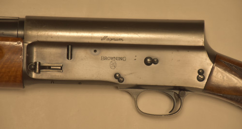 Browning SEMIAUTO MAGNUM Mod. 5 colpi Cal.12 Mag ; canna cm 81 * BV